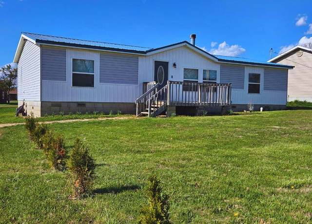 Property at 531 W Ventura Dr, Seymour, MO 65746, 3 beds, 2 baths