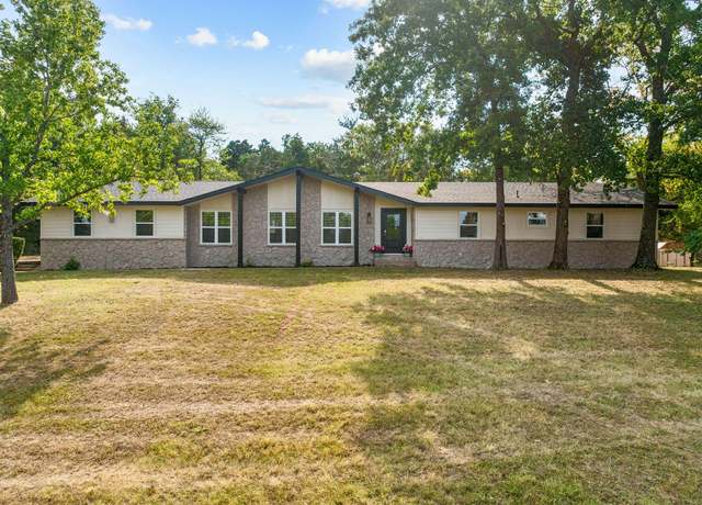 Property at 395 Caudill Way, Branson, MO 65616, 4 beds, 3 baths