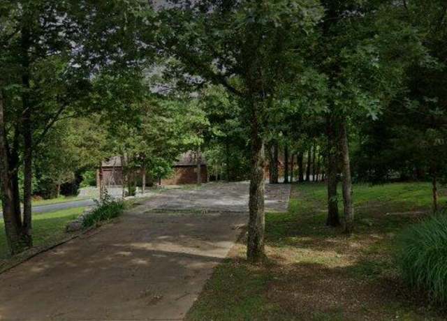 Property at 131 Pioneer Way, Hollister, MO 65672