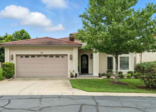 Property at 208 Siena Boulevard Blvd, Branson, MO 65616, 3 beds, 2.5 baths