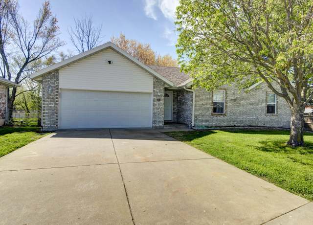 Property at 201 S Poplar Ct, Nixa, MO 65714, 3 beds, 2 baths