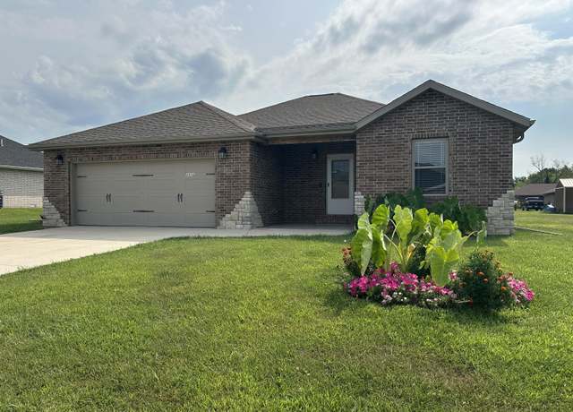 Property at 2606 Mayfield Dr, Mountain Grove, MO 65711, 3 beds, 2 baths