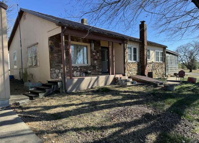 Property at 14792 State Highway 37, Cassville, MO 65625, 3 beds, 1 bath