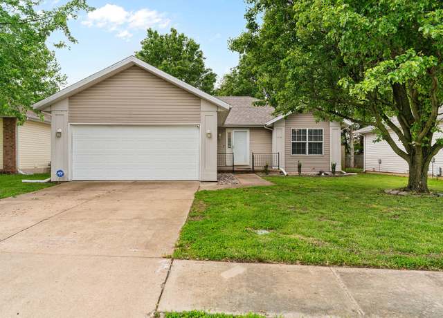 Property at 1459 S Lone Pine Ave, Springfield, MO 65804, 3 beds, 2 baths
