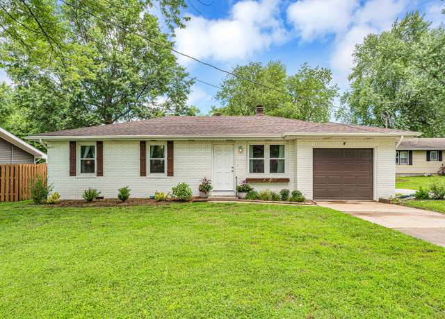 Property at 207 W Mcconnell St, Nixa, MO 65714, 3 beds, 1.5 baths