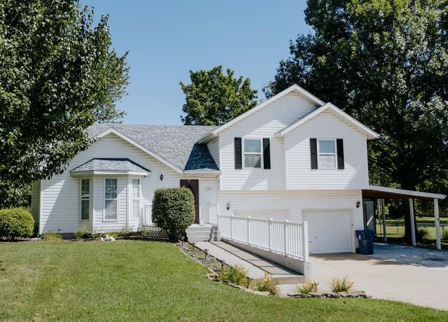 Property at 1411 Kissee Trail Trl, Ozark, MO 65721, 3 beds, 2.5 baths