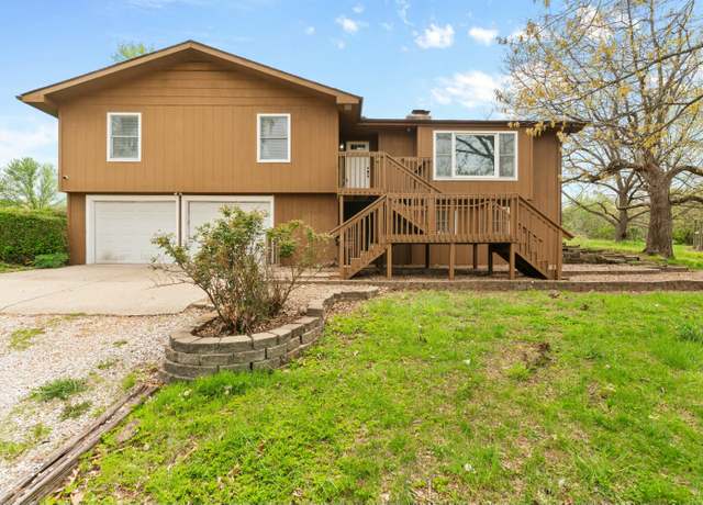 Property at 1798 Old Prospect Rd, Ozark, MO 65721, 4 beds, 2 baths