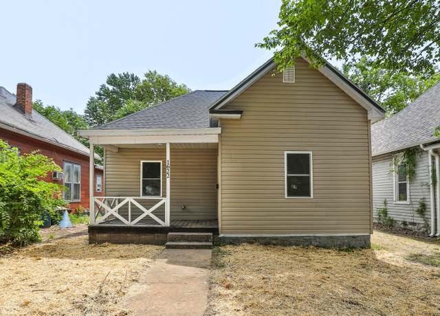 Property at 1622 N National Ave, Springfield, MO 65803, 2 beds, 1 bath
