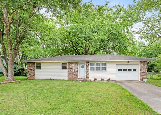 Property at 220 S Dennis Ave, Republic, MO 65738, 3 beds, 1 bath