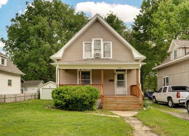 Property at 606 W Locust St, Springfield, MO 65803, 2 beds, 2 baths