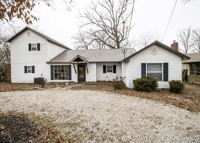 Property at 138 S Hickory St, Forsyth, MO 65653, 4 beds, 3 baths