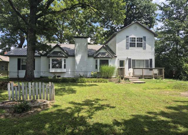 Property at 138 S Hickory St, Forsyth, MO 65653, 4 beds, 3 baths