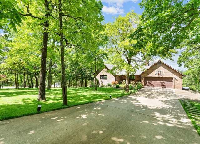 Property at 528 Cougar Trails East Trl E, Branson, MO 65616, 5 beds, 3 baths