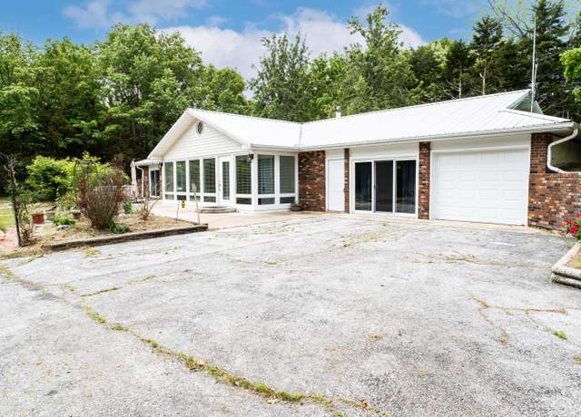 Property at 358 High Ridge Rd, Marshfield, MO 65706, 4 beds, 2 baths