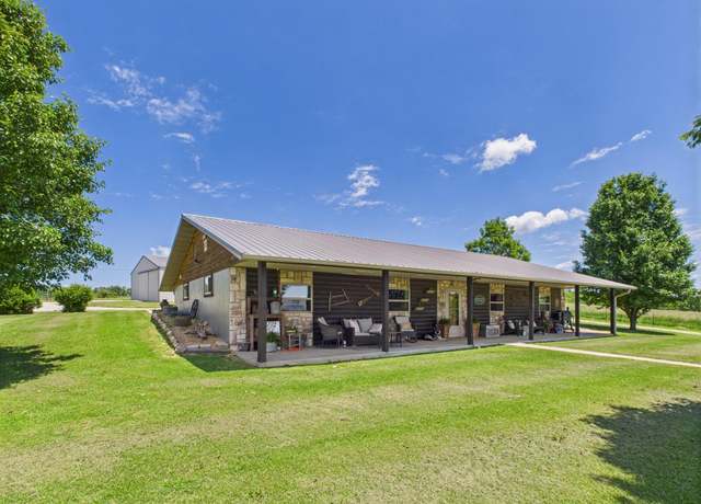 Property at 14164 Holmes Rd, Cabool, MO 65689, 3 beds, 2 baths
