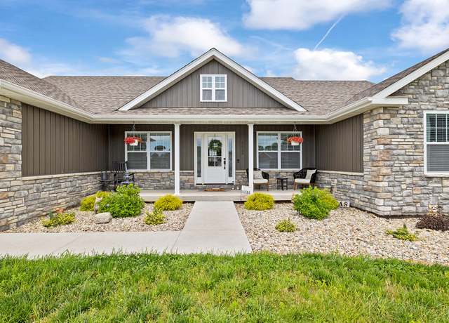Property at 2025 Diego Ct, Bolivar, MO 65613, 4 beds, 3 baths
