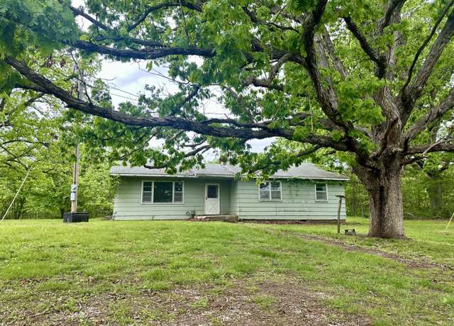 Property at 428 N Dade 171, Greenfield, MO 65661, 3 beds, 1 bath