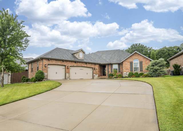 Property at 1251 S Rosemoor Dr, Nixa, MO 65714, 4 beds, 2 baths