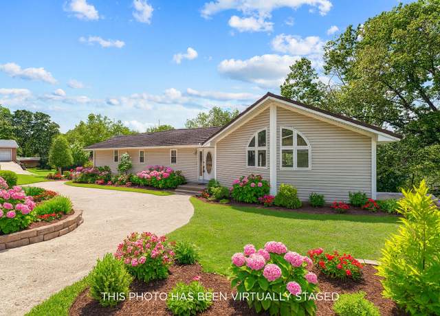 Property at 26071 S Royal Point Dr, Shell Knob, MO 65747, 4 beds, 3 baths