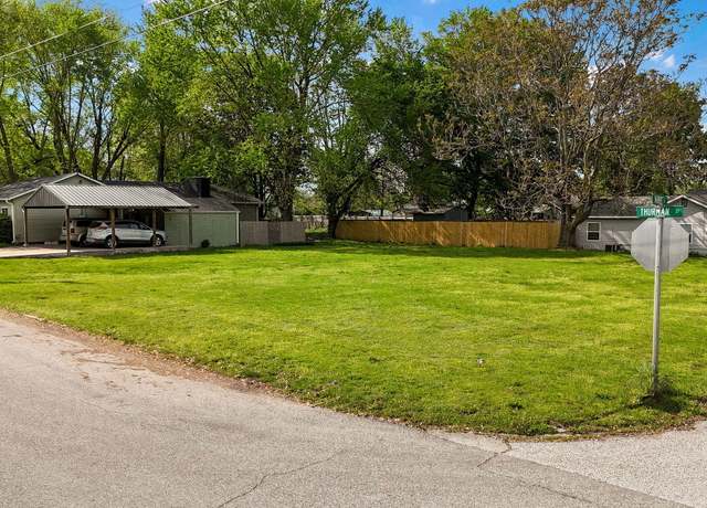 Property at 1221 S Market St, Mt Vernon, MO 65712