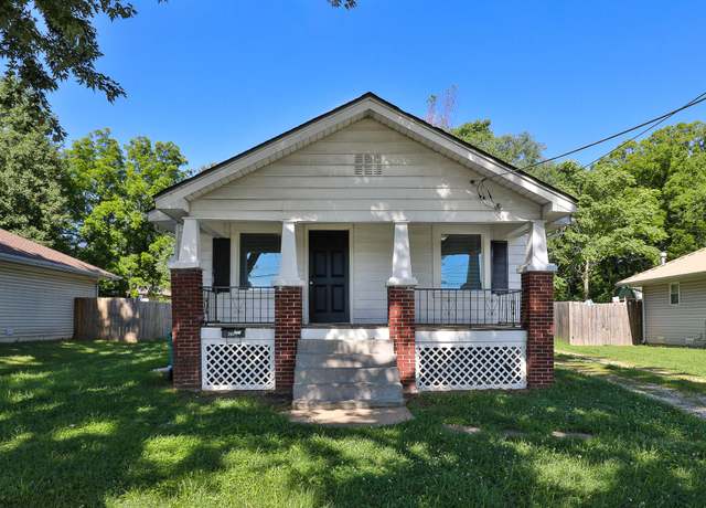 Property at 2427 N Boonville Ave, Springfield, MO 65803, 2 beds, 1.5 baths