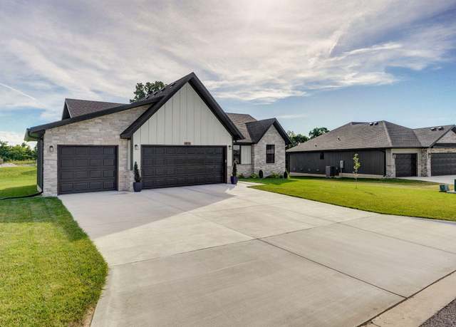 Property at 816 S Rockburn Ct, Nixa, MO 65714, 3 beds, 2 baths