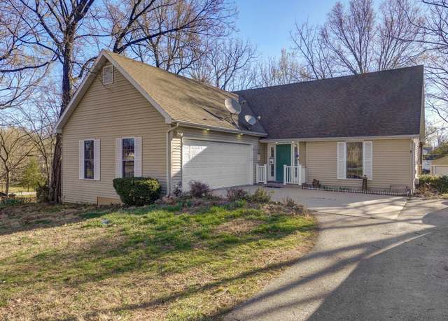 Property at 104 Allen St, Marshfield, MO 65706, 3 beds, 2.5 baths