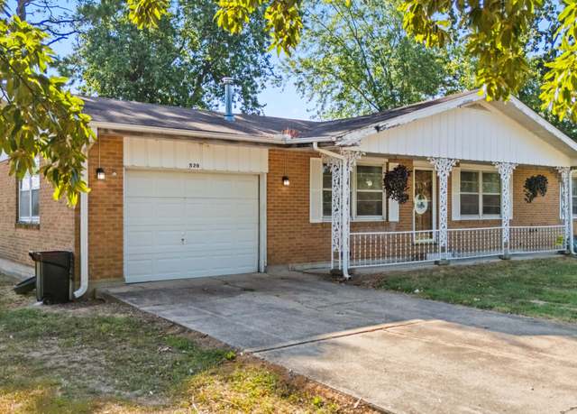 Property at 520 Texas St, West Plains, MO 65775, 3 beds, 2.5 baths