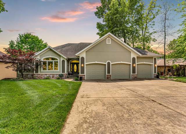 Property at 3318 Winged Foot Dr, Nixa, MO 65714, 5 beds, 3 baths