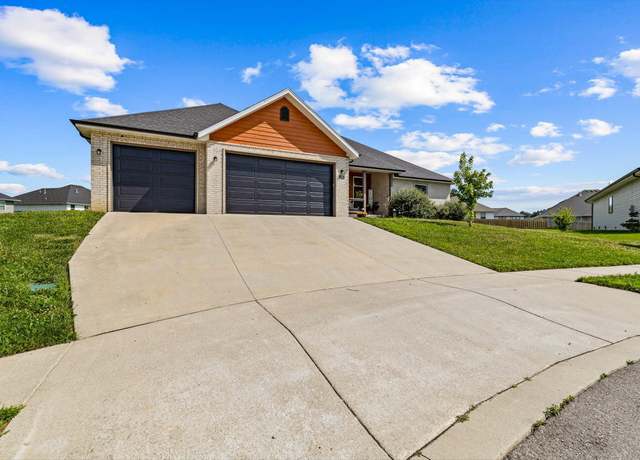 Property at 1360 N Rainbow Court Ct, Nixa, MO 65714, 4 beds, 2 baths