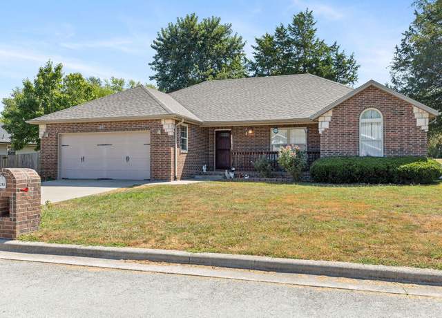 Property at 240 Aven Ave, Sparta, MO 65753, 3 beds, 2 baths