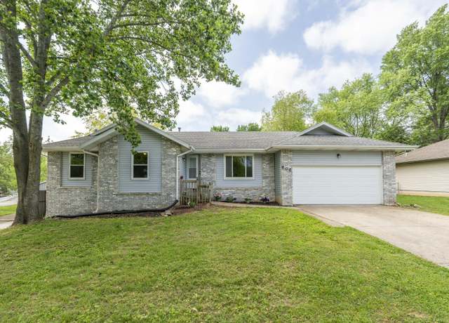 Property at 602 E Cherry St, Nixa, MO 65714, 4 beds, 3 baths