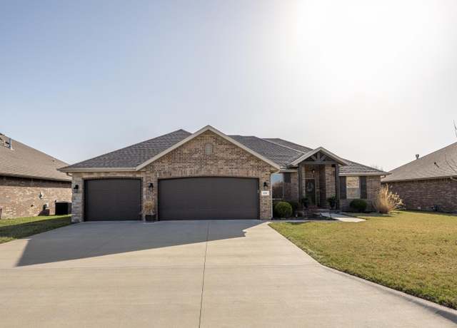 Property at 638 N Eagle Park Cir, Nixa, MO 65714, 3 beds, 2 baths