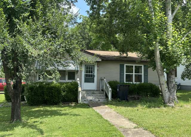 Property at 830 N Utah St, West Plains, MO 65775, 2 beds, 1 bath