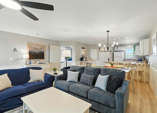 Property at 55 Ozark Vista Dr Unit E136, Kimberling, MO 65686, 2 beds, 2 baths