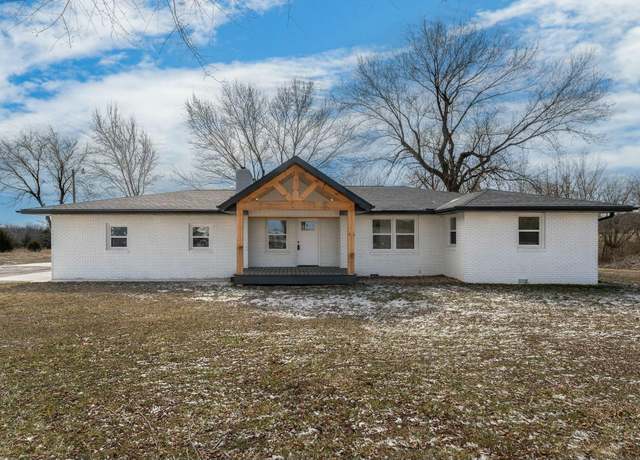 Property at 399 State Highway J, Marshfield, MO 65706, 3 beds, 2.5 baths