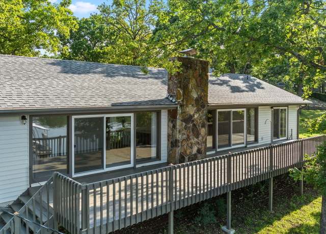 Property at 100 Sunshine Ln, Branson, MO 65616, 3 beds, 2 baths