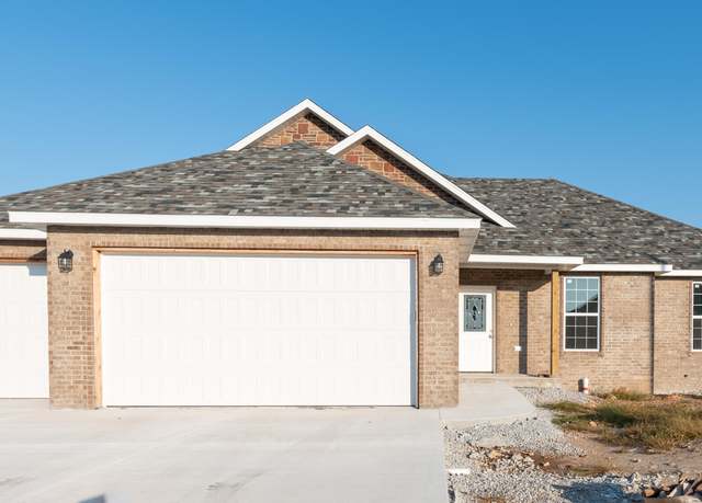 Property at 1236 S Antietam Rd, Republic, MO 65738, 4 beds, 2.5 baths