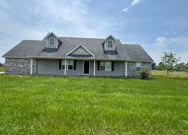 Property at 1158 Easton St, Seymour, MO 65746, 3 beds, 2 baths