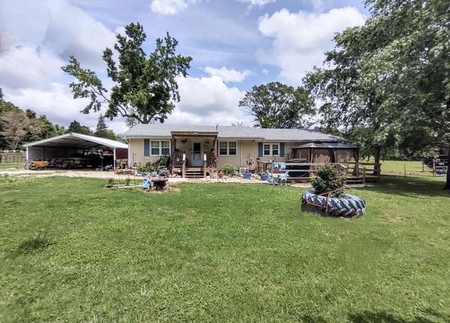 Property at 160 Clark St, Taneyville, MO 65759, 3 beds, 2 baths