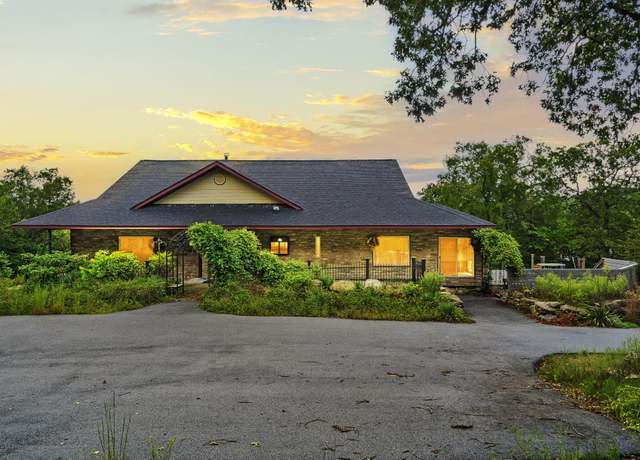 Property at 2020 Persimmon Hill Ln, Lampe, MO 65681, 3 beds, 3 baths