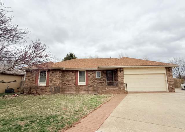 Property at 3348 S Kings Ave, Springfield, MO 65807, 4 beds, 3 baths