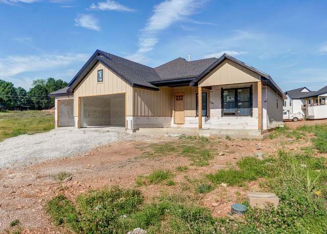 Property at 4933 S Sycamore Ave, Springfield, MO 65810, 3 beds, 2 baths
