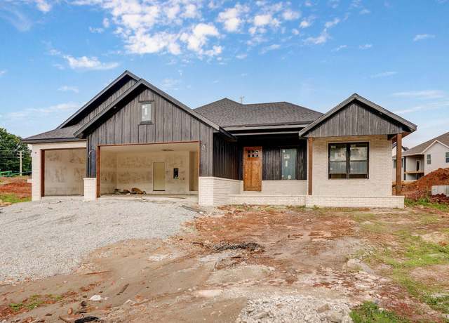 Property at 4933 S Sycamore Ave, Springfield, MO 65810, 3 beds, 2 baths