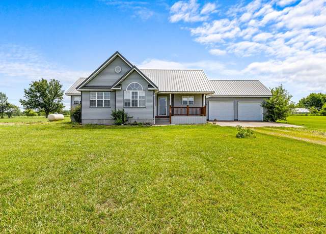 Property at 124 Plainview Dr, Seymour, MO 65746, 3 beds, 2 baths
