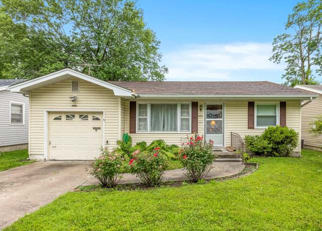 Property at 1456 E Lindberg St, Springfield, MO 65804, 2 beds, 1 bath