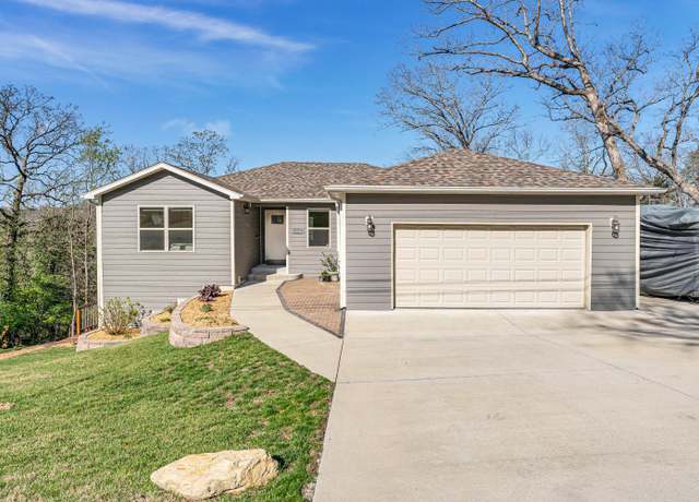 Property at 221 Maplewood St, Forsyth, MO 65653, 4 beds, 3 baths