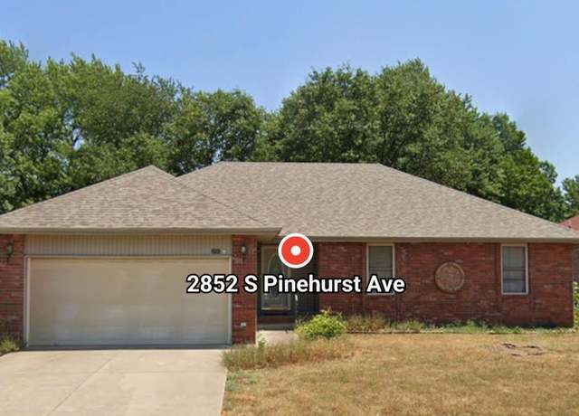 Property at 2852 S Pinehurst Ave, Springfield, MO 65807, 3 beds, 2 baths