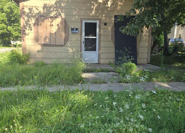 Property at 1301 N Rogers Ave, Springfield, MO 65802, 2 beds, 1 bath