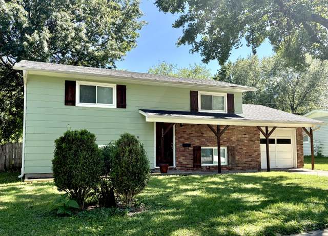 Property at 602 E Edgewood St, Springfield, MO 65807, 4 beds, 1.5 baths